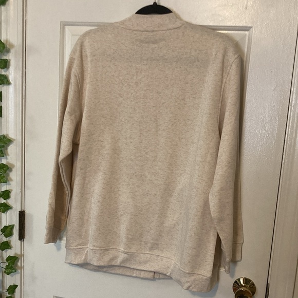 LAST CHANCE 🎁 Tudor Court Petite Snap Up Sweatshirt with Pockets - Picture 4 of 4